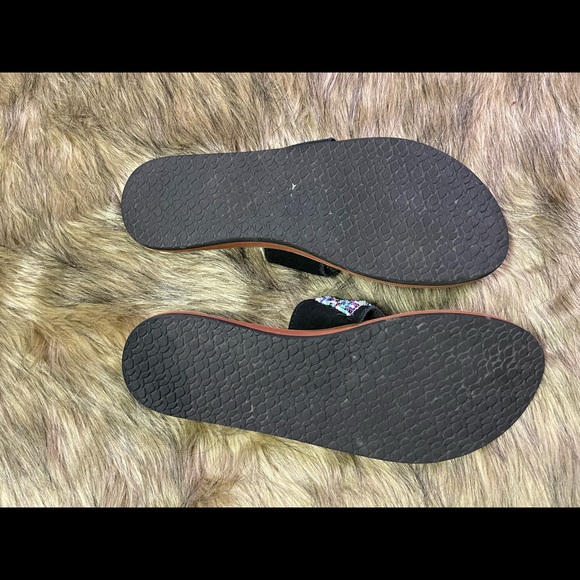 Reef Womens Size 11 Sandals -Great Condition - Picture 4 of 4